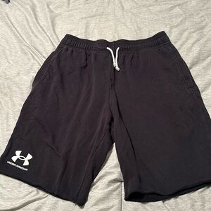 Men’s large under Armour shorts
